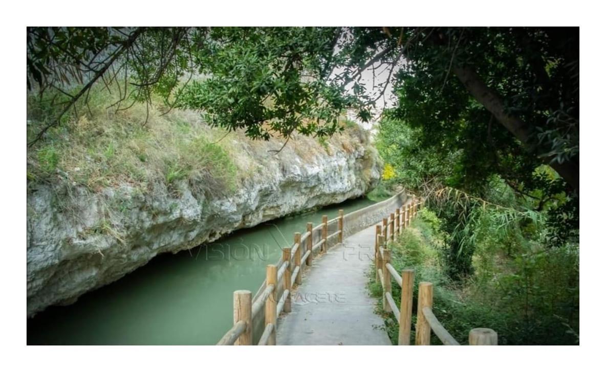 אלקלה דל חוקאר Casa Rural El Abejorro מראה חיצוני תמונה